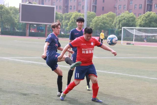埃弗顿考虑引进法塔乌，但莱斯特城的报价迫使其放弃